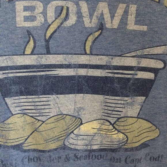 Vintage Cape Cod Cuffys Medium T-shirt of The Famous Chowdha Bowl - Picture 8 of 8